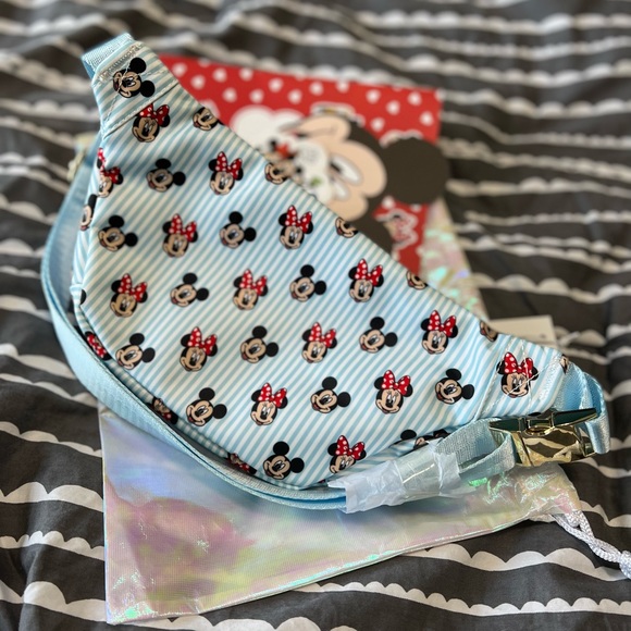Stoney Clover Lane x DISNEY Mickey & Friends Fannypack - Picture 6 of 6